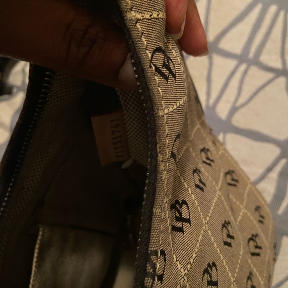 Black Rooney bucket purse - Picture 2 of 2